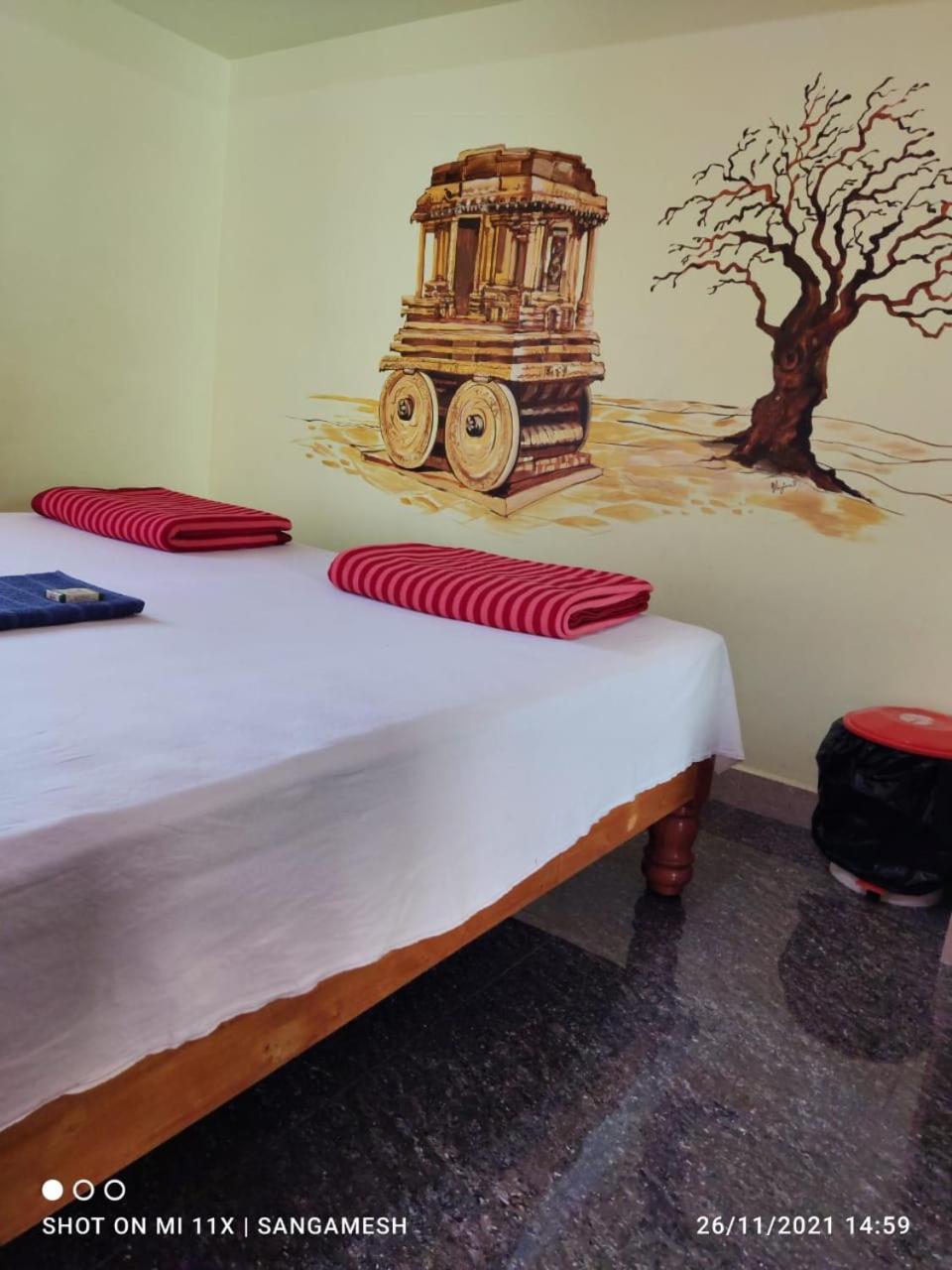 Vaibhav Home Stay 亨比 客房 照片