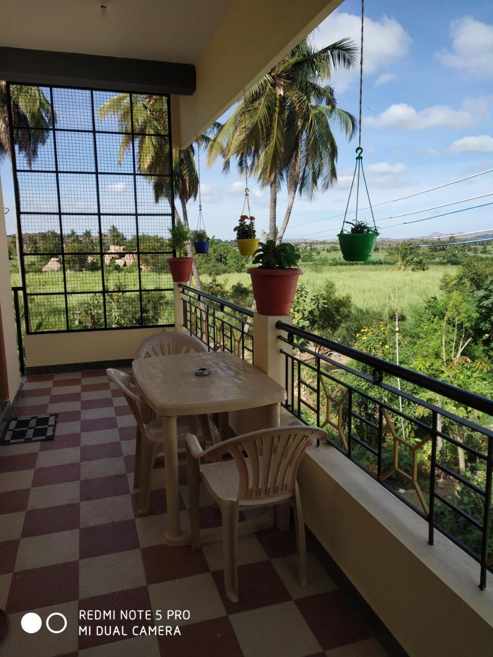 Vaibhav Home Stay 亨比 外观 照片